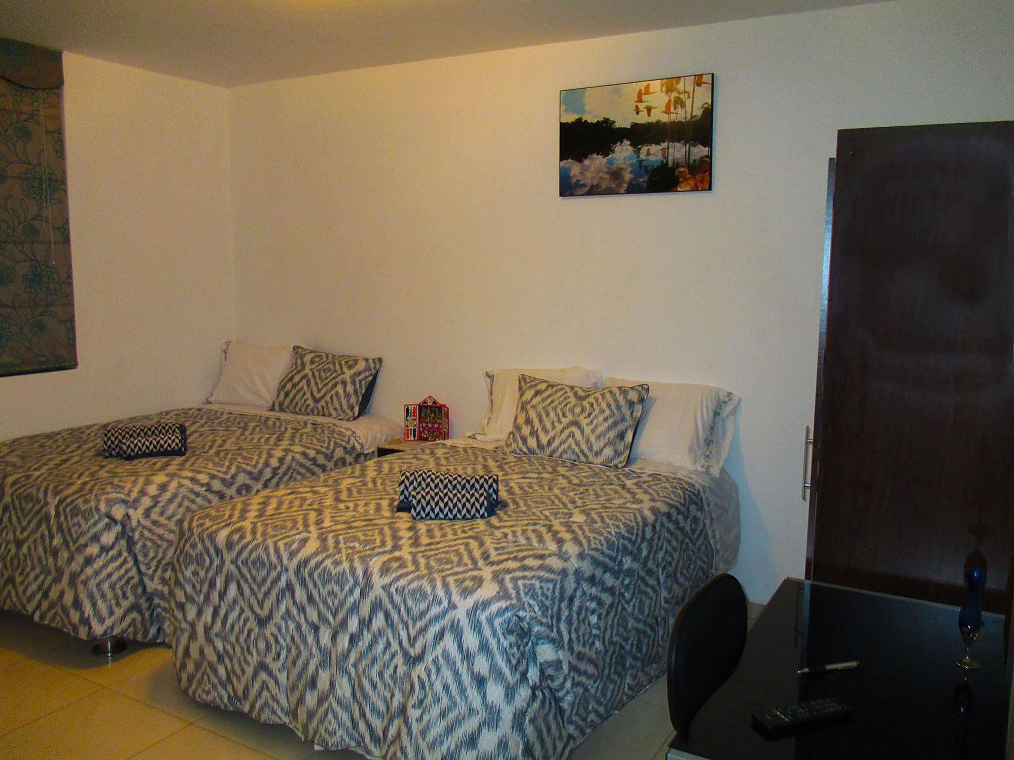 Magicperu Apart Hotel Trujillo Bagian luar foto