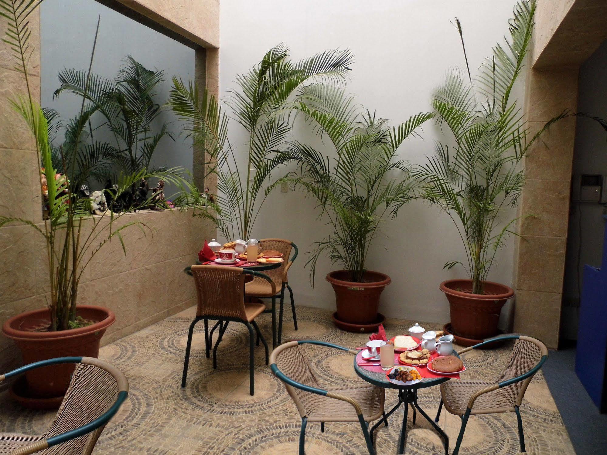 Magicperu Apart Hotel Trujillo Bagian luar foto