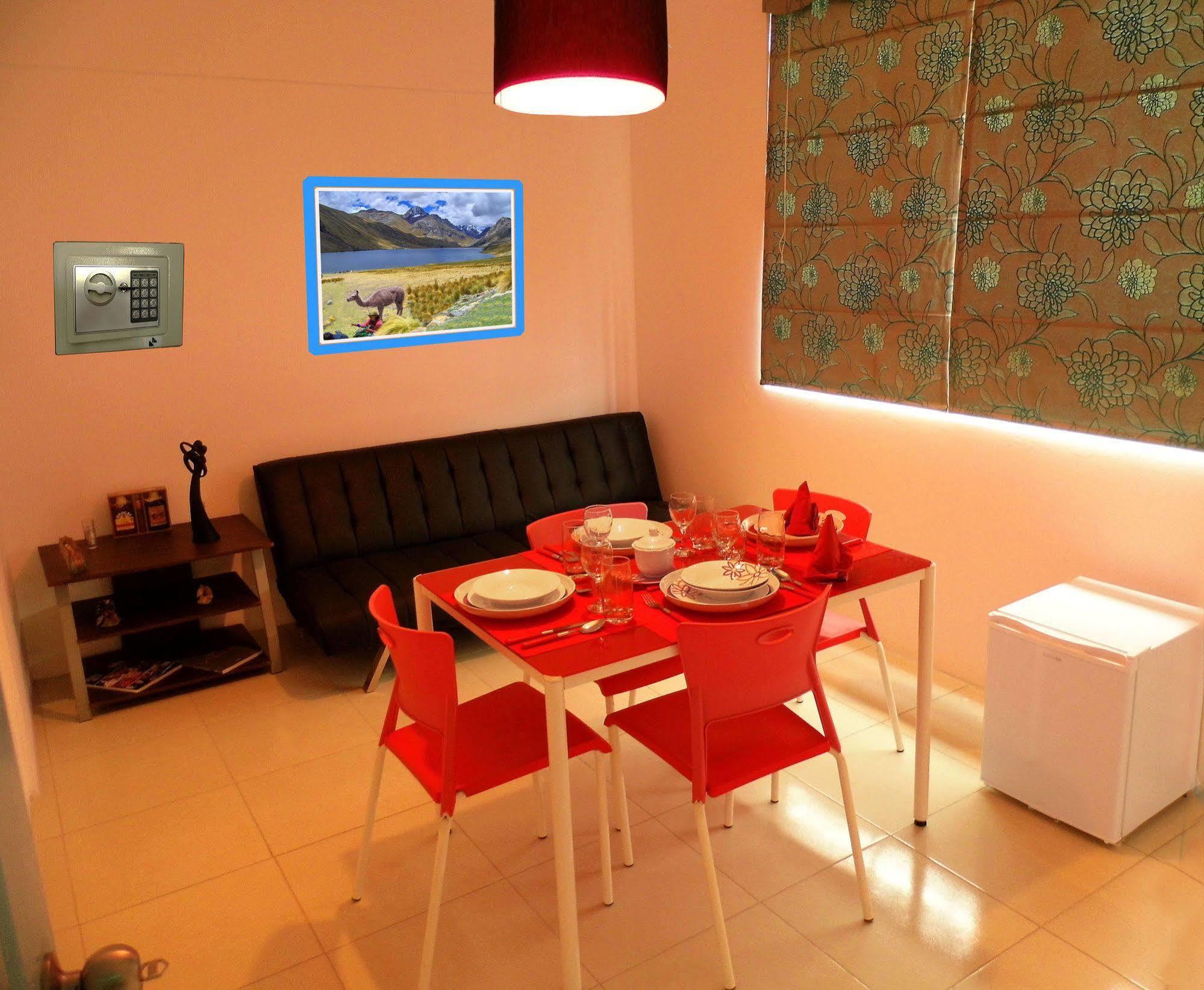 Magicperu Apart Hotel Trujillo Bagian luar foto